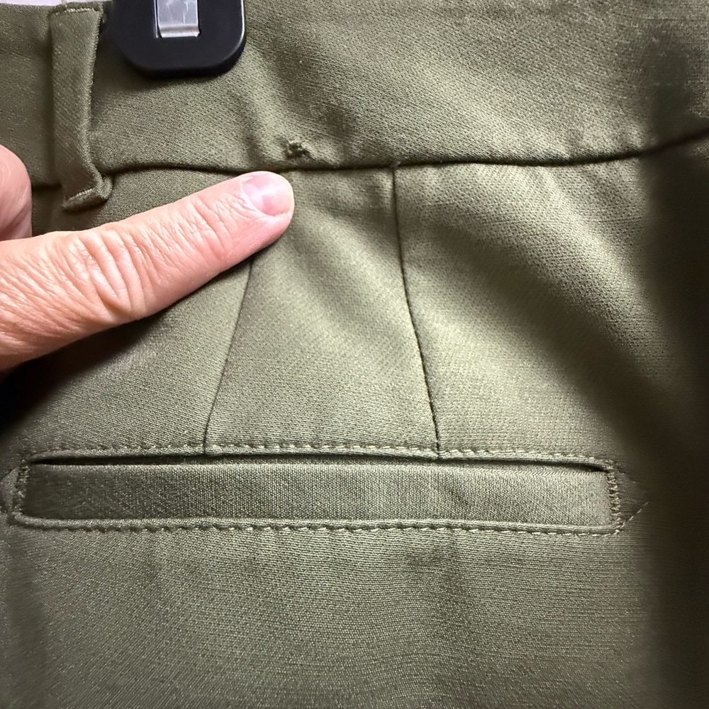 2/$45 on $30 Pants. GUC Women’s Size 14 WHBM Olive Green Slim Ankle Pants - Picture 4 of 7